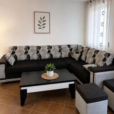 Enzo Sea View Apartment *